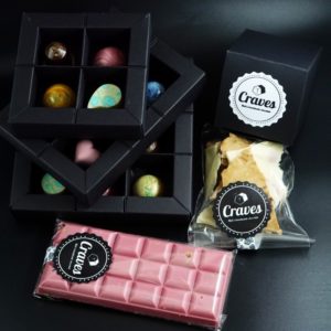 מארז שוקולד של השמחות מחיר 230 ש"ח קרייבס חנות שוקולד אונליין כולל משלוחים